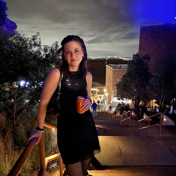 Meet your Posher, Hannah - Picture 8 of 15